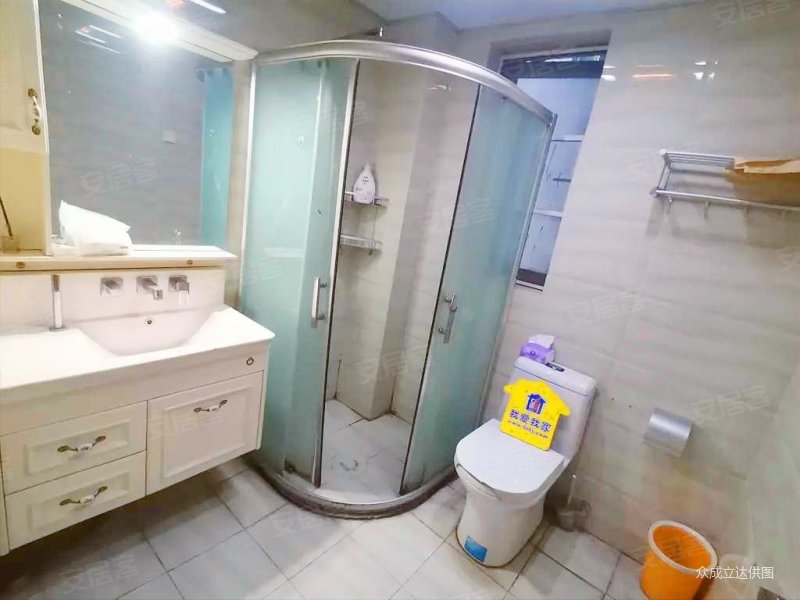 急售南三环凯丽香江套三双卫带暖气带阳台朝中庭随时看