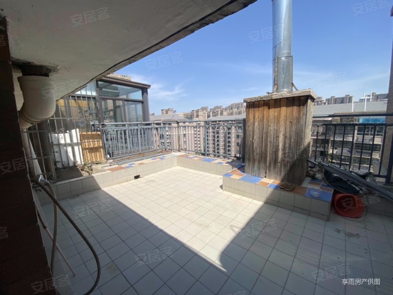 带电梯 商品房 临地铁 楼龄新 商圈成熟 满五 居家自住,海峡东南郡(西