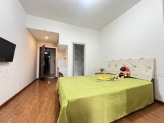重庆巴南龙洲湾万达对面 月付 0中介 典雅中央广场 阳光充足出租房源真实图片