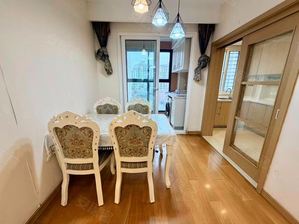 苏州吴中木渎香格里花苑(东区)香格里花苑(东区) 精装修 电梯房 通风好出租房源真实图片