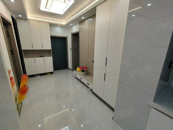 阜新海州海州城区清水畔月交七中附近清水畔小区4层2室一厅精装家电全每月1200出租房源真实图片