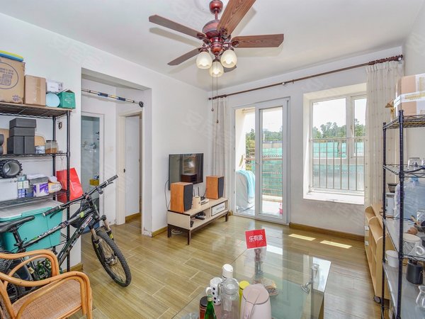 深圳福田彩田村岭秀名苑岭秀名苑 1室2厅1卫 配套齐全 电梯房 精装修