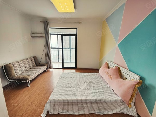 武汉洪山关西南湖康泰花园新竹苑无中介 包物业 民水民电   房子位于