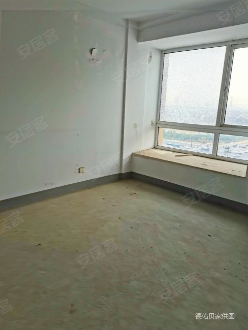 楼层好,电梯,东边套户型,满五不 ,无营业税,仁惠家园二手房,160万,3室