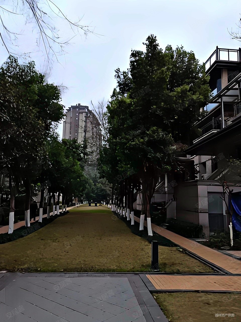 万科城哲园4室2厅2卫326㎡西南449万