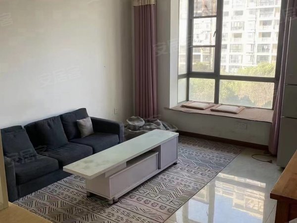 句容金港生活广场金港生活广场两室空调精装1100每月随时看房包物业