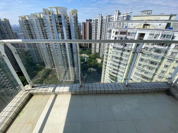 广州海珠滨江东珠江新岸公寓有钥匙随时看房入住!住宅!珠江新岸 高层!