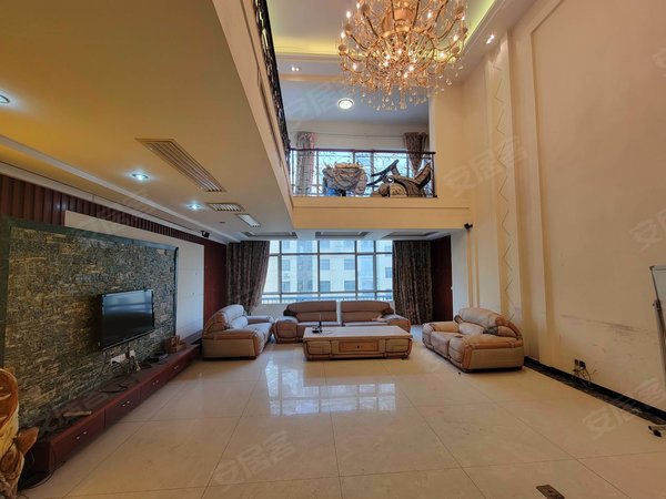 长沙开福广电中心金色比华利广电办公复式楼 芒果tv对面低密度小区 可