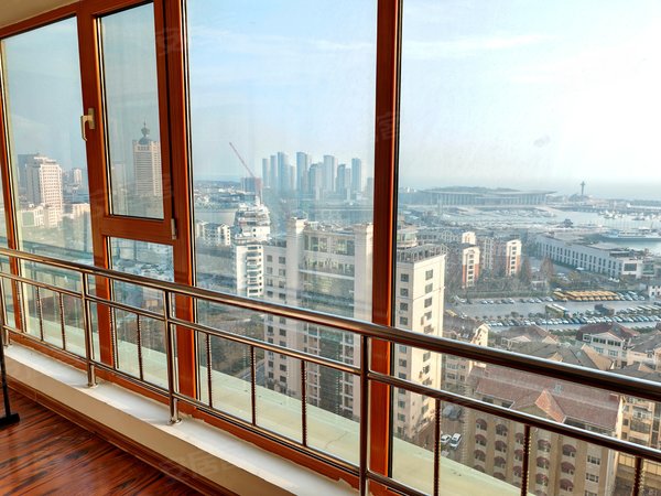 青岛市南五四广场海悦东海世家180度广阔海景 复式适合工作室,居住