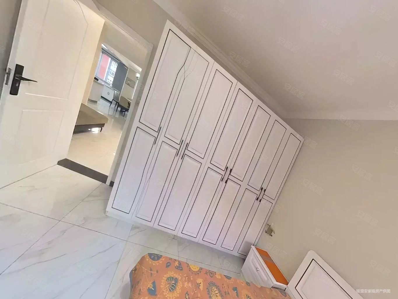 汇德国际2室2厅1卫113㎡南北54.5万