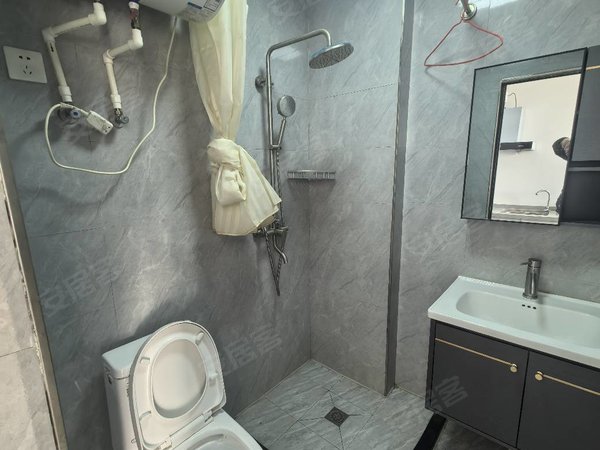 金华婺城秋滨工业区唐宅新区直签无中介，零跑蟠龙北，唐宅夜市南，模具城实惠单间，押一付一出租房源真实图片