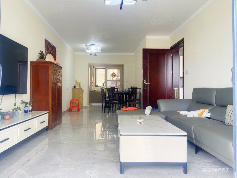 美的翰湖苑128方135万 南向 业主急售 价格可以谈随时看