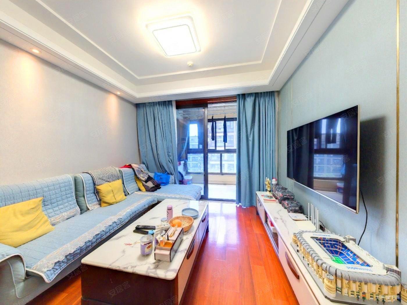 杭州房产网>杭州二手房>临平二手房>崇贤二手房>荣安翡翠半岛>1400