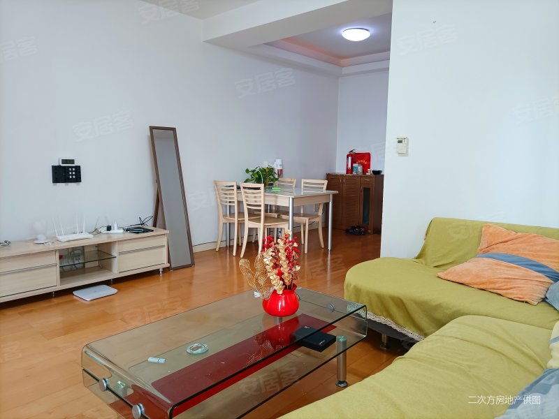 急抛 吴宫丽都精装小户 景观楼层保养好 带租约出售!