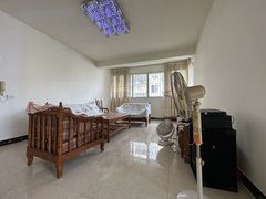 桂林灵川八里街城区急租!急租!八里街翔龙花园精装大三房出租房源真实图片