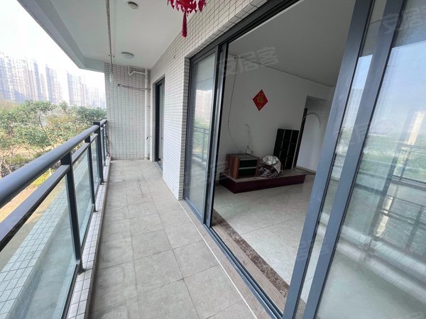 广州荔湾桥中悦江上品苑河沙地铁口 悦江上品 4房 南北对流 可以随时