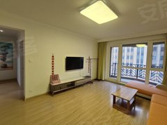 梅河口城区市中心众诚万家三期电梯洋房，家具家电齐全，1万7一年包取暖物业费出租房源真实图片