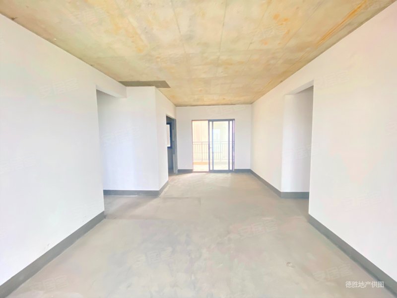 万象府4室2厅2卫128.4㎡南北188.5万