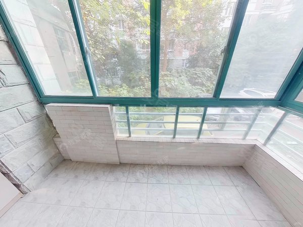 三江花园,整租清爽三房,民用水电燃气