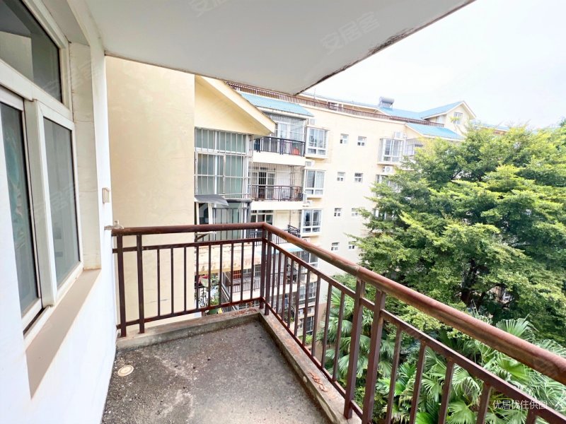 恒大新城  5房楼中楼送2个露台价格可谈 朝南双阳台秀田