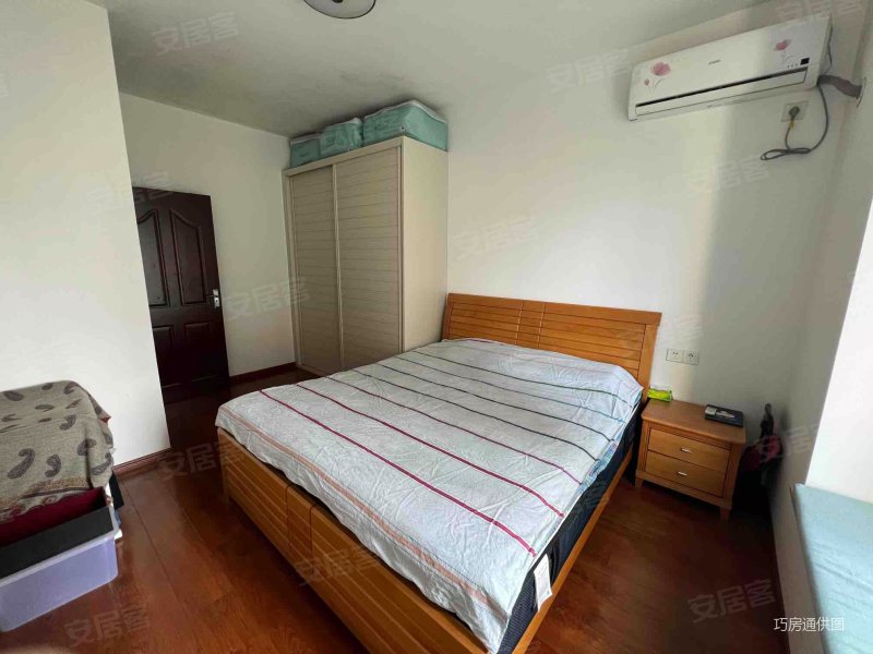 南昌房产网>南昌二手房>红谷滩二手房>丰和北大道二手房>绿地外滩公馆