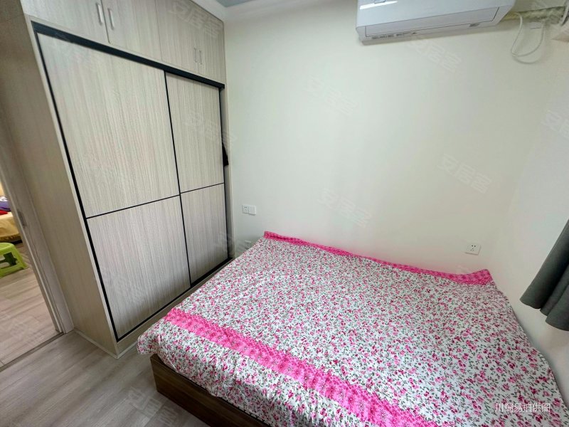 成华区三环内精装电梯套二近地铁市中心配套成熟房龄新,北城华府二手