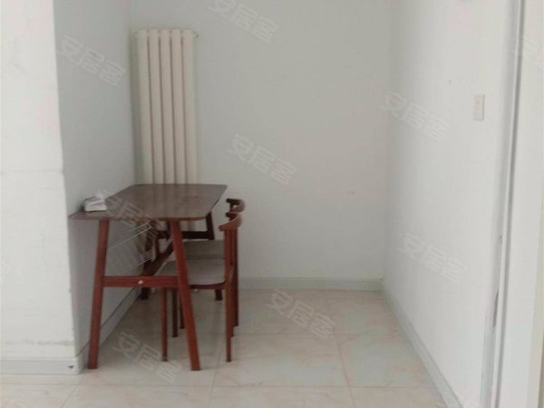 大连中山三八广场新乐里三八广场，比优特附近，一室一厅高楼层，家电齐全拎包入住的出租房源真实图片