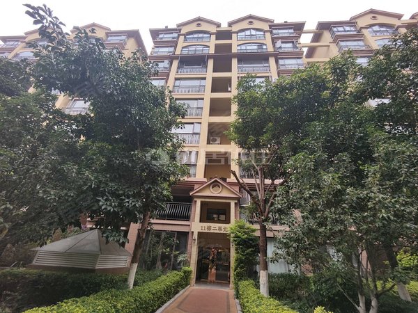 电梯房洲际华府一期半年付整租130平精装随时看房