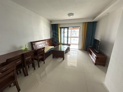 海口秀英秀英大道J1500可租！全封窗！丁香苑大面积两房出租房源真实图片