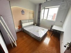 银川金凤正源南街电梯！女生合租！无暖气费 汇融中心  枫林湾 育成中心附近出租房源真实图片