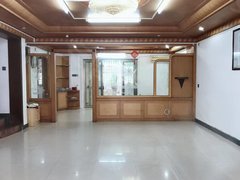 海丰海城海城城区云岭山庄别墅 整栋3层 4房2厅 空房带空调 合适工作室居住出租房源真实图片