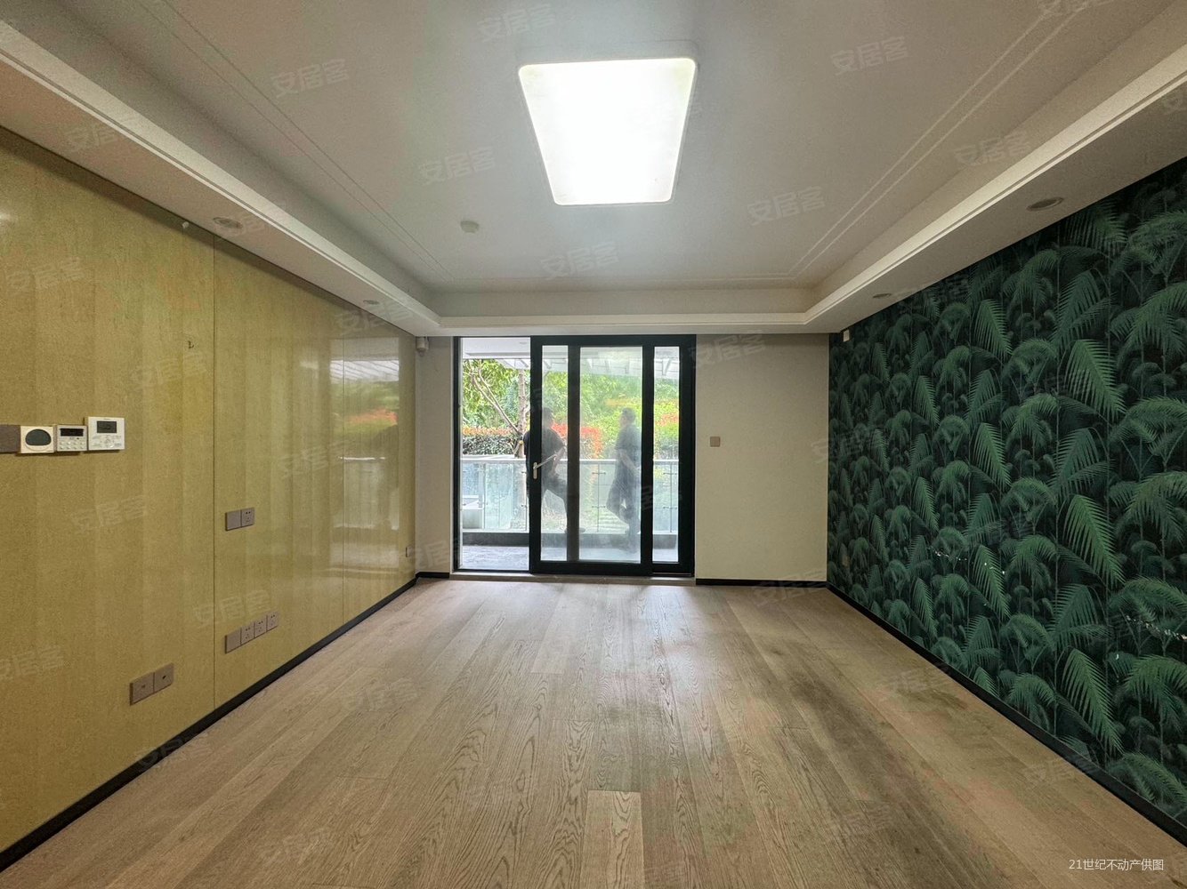 皇都花园三期,户型正气开发商精装修买一層送一層,税费各付