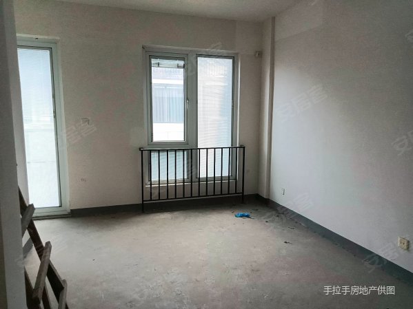 鹿山雅苑北区联排 纯新毛坯 南北通透 看房方便