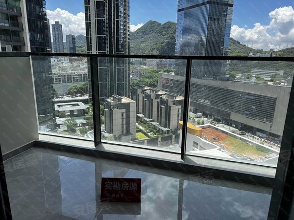 深圳南山大学城远洋天著华府西丽大学城新房出租小4房105平米看房方便