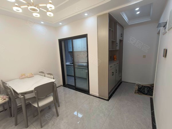 重庆永川万达广场利安凰城御府小区,装修精致,出租,住家安静,可租两房