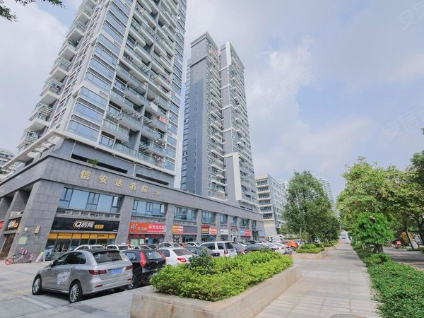 深圳宝安宝体名门华府壹方城商圈,双地铁精装4房,家电齐全,拎包入住