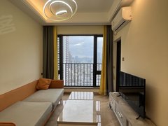 深圳龙岗大运佳兆业未来时代大厦，一房一厅，拎包入住出租房源真实图片