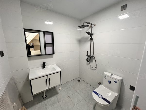 许昌长葛长葛城区义乌城义乌城全新装修复式loft~可住可办工!需要啥可按要求配齐!出租房源真实图片