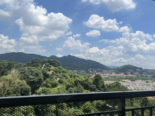 广州增城新塘合生湖山国际合生湖山国际 2室2厅1卫 精装修 94平 电梯