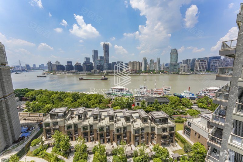 滨江凯旋门二期高区!一线江景平层急售!豪华装修!随时看房
