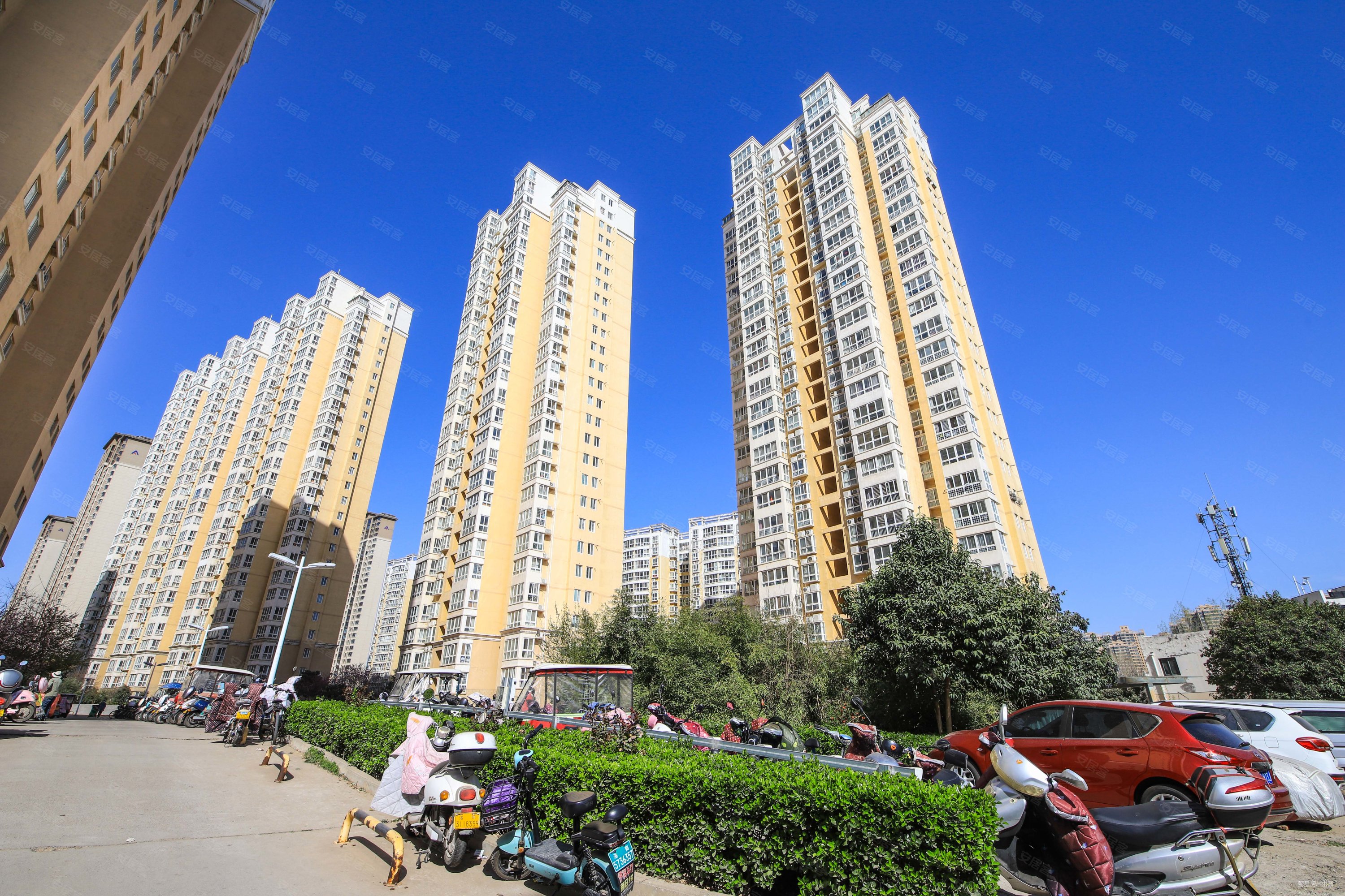 产权清晰 满五 双卫格局 楼层好 超低密度 带电梯,香港城二手房,79.