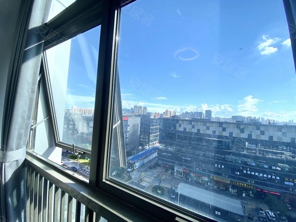 深圳福田上梅林孖岭住宅楼上梅林地铁站 奢华单间限时特惠 配置齐全