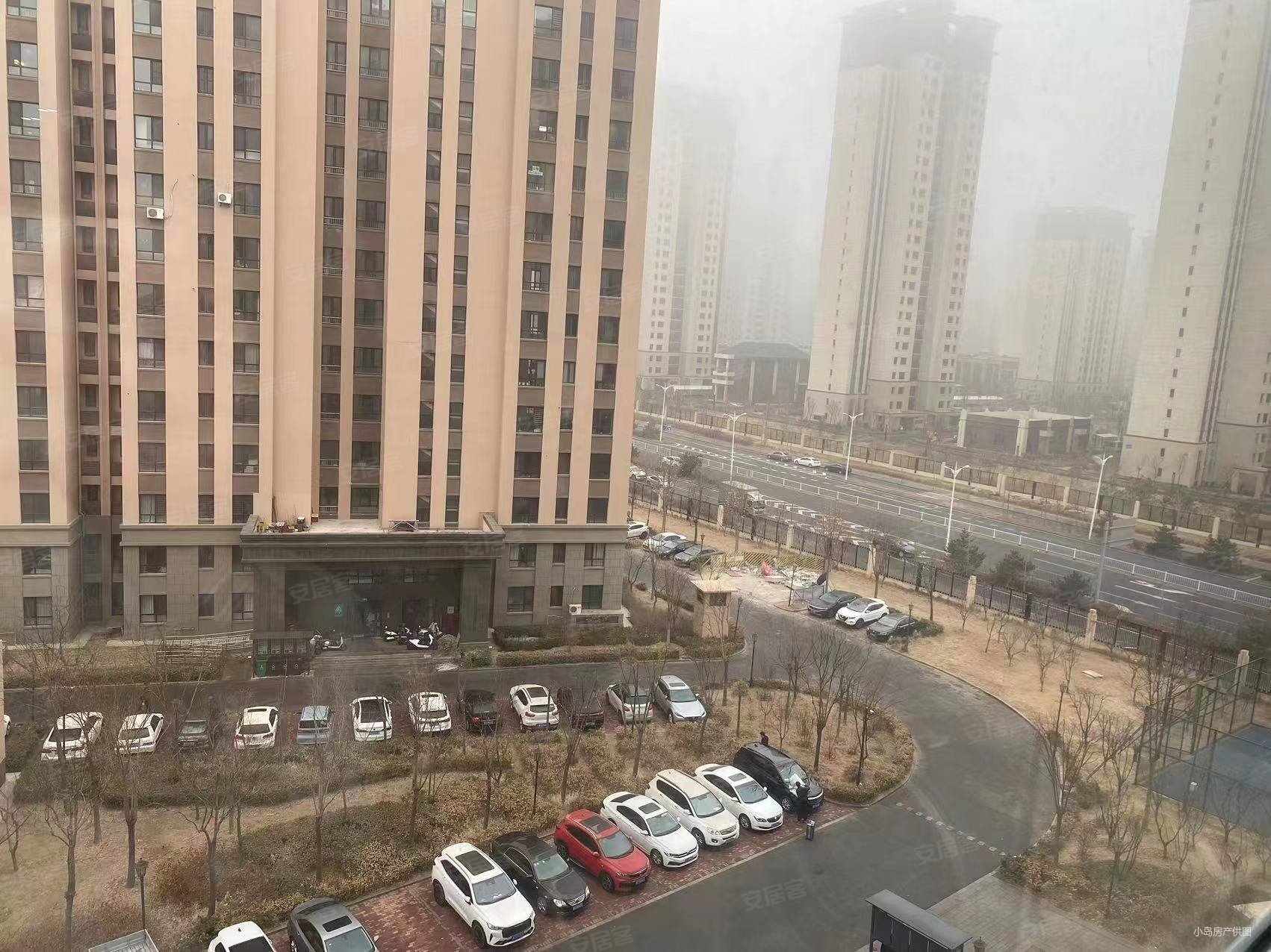 南岭国际二区7楼两室一厅精装两年本