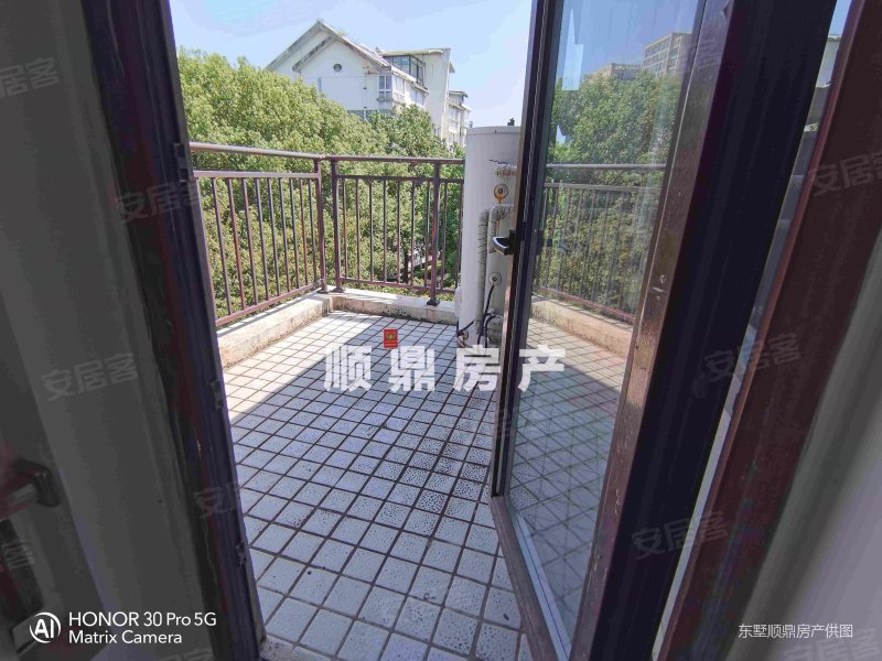 武夷绿洲沁荷苑(别墅)4室2厅3卫217㎡南北850万