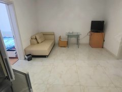 通化东昌万达广场蓝爵国际，两室一厅一卫，88平，电梯18楼，1300包物业费出租房源真实图片