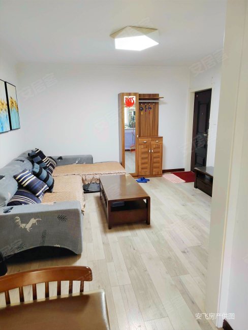 白庙小区 近医院 出行方便 商业配套齐全 满二 西南朝向