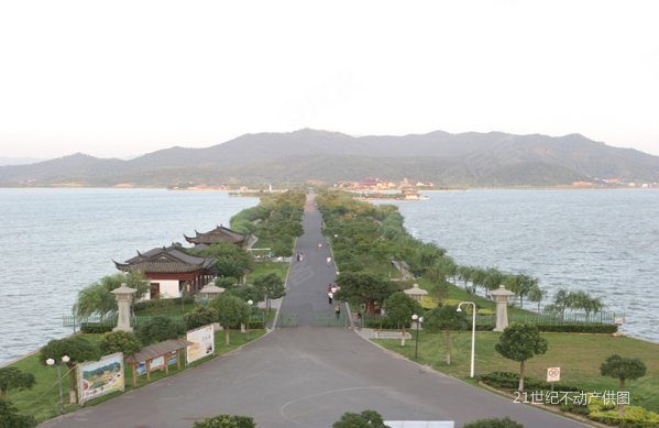 东钱湖钱湖景苑空中别墅复式精装房