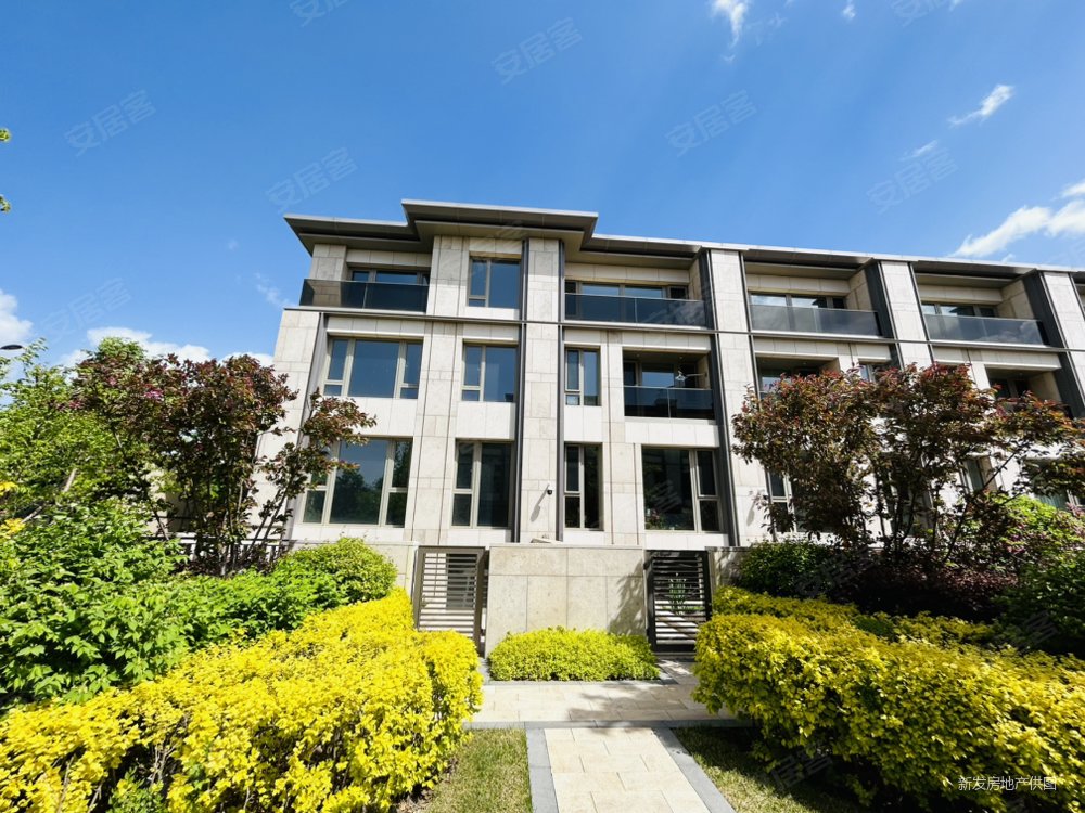 长春房产网>长春二手房>净月二手房>亚泰足球训练基地二手房>伟峰东域