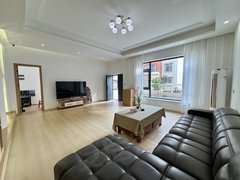 红河弥勒新世界温泉小区别墅 带花园 精装 家具电器 周边生活便利出租房源真实图片