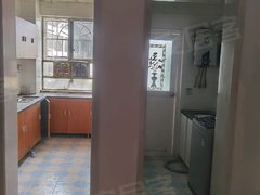 华容华容城区城区中心三宝楼 1室1厅1卫出租房源真实图片